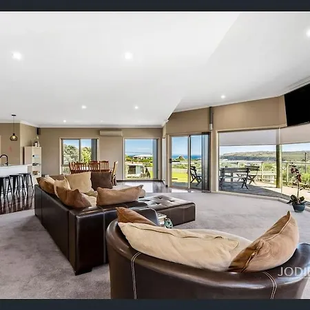 Freestanding House With Ocean View Villa Port Campbell Exterior photo