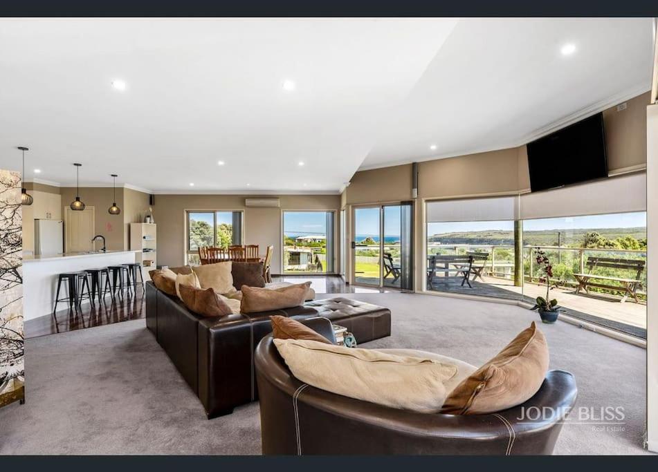 Freestanding House With Ocean View