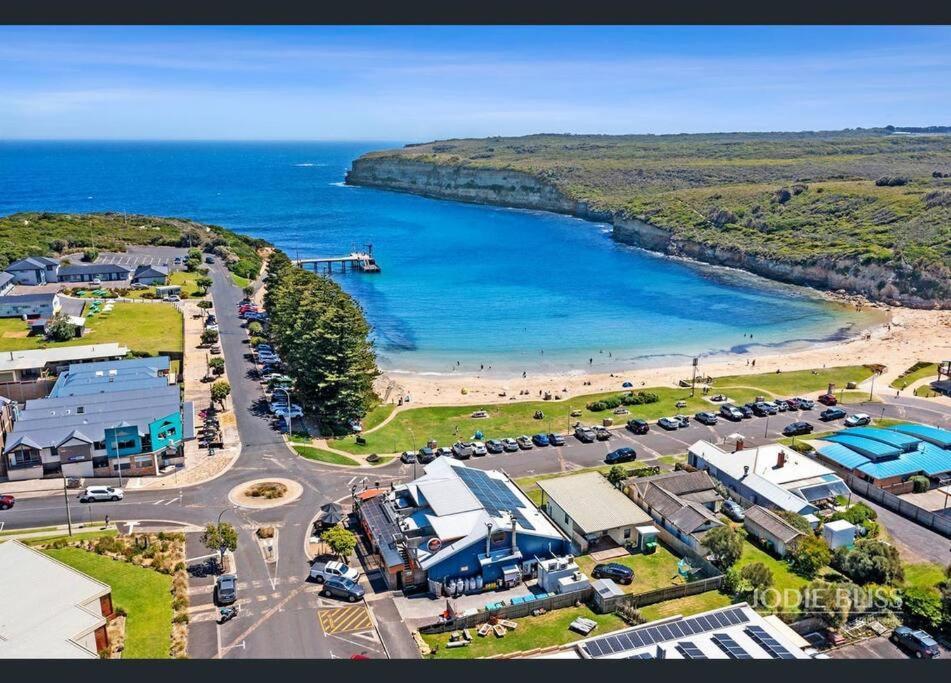 Holiday home Freestanding House With Ocean View Port Campbell
