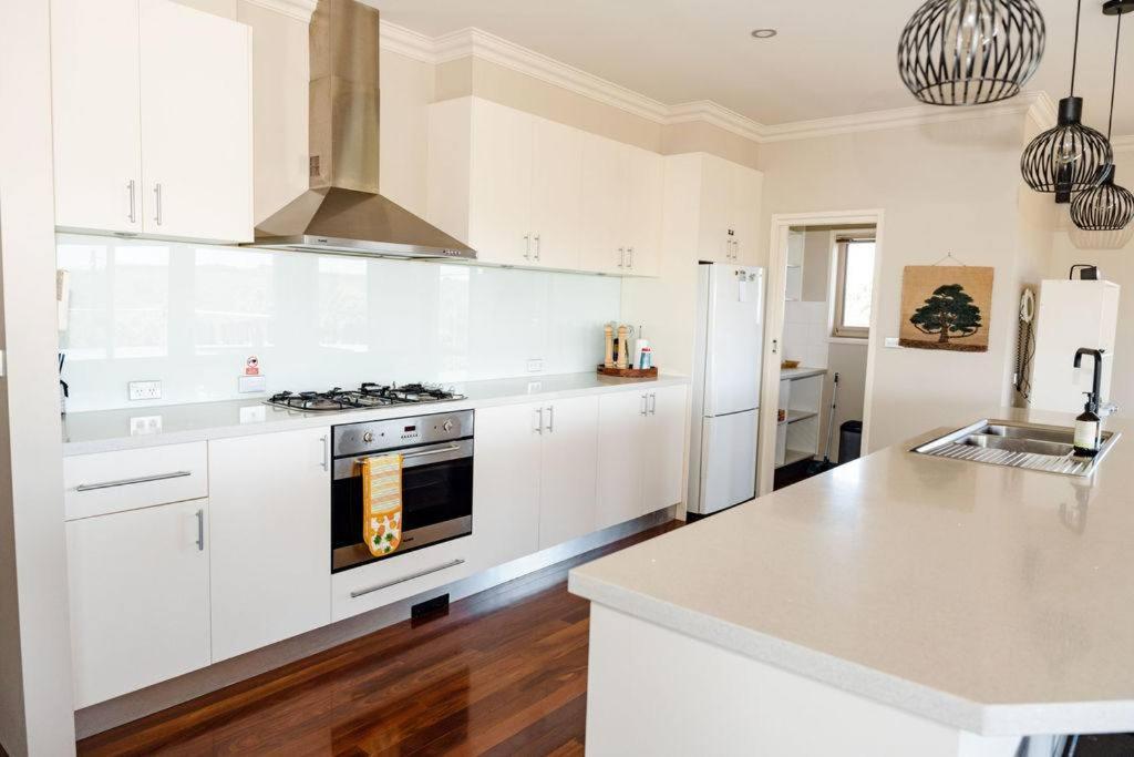 Freestanding House With Ocean View Port Campbell