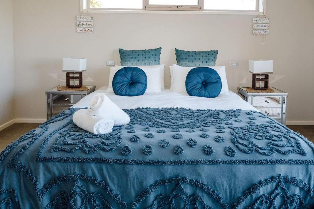 Freestanding House With Ocean View * Port Campbell